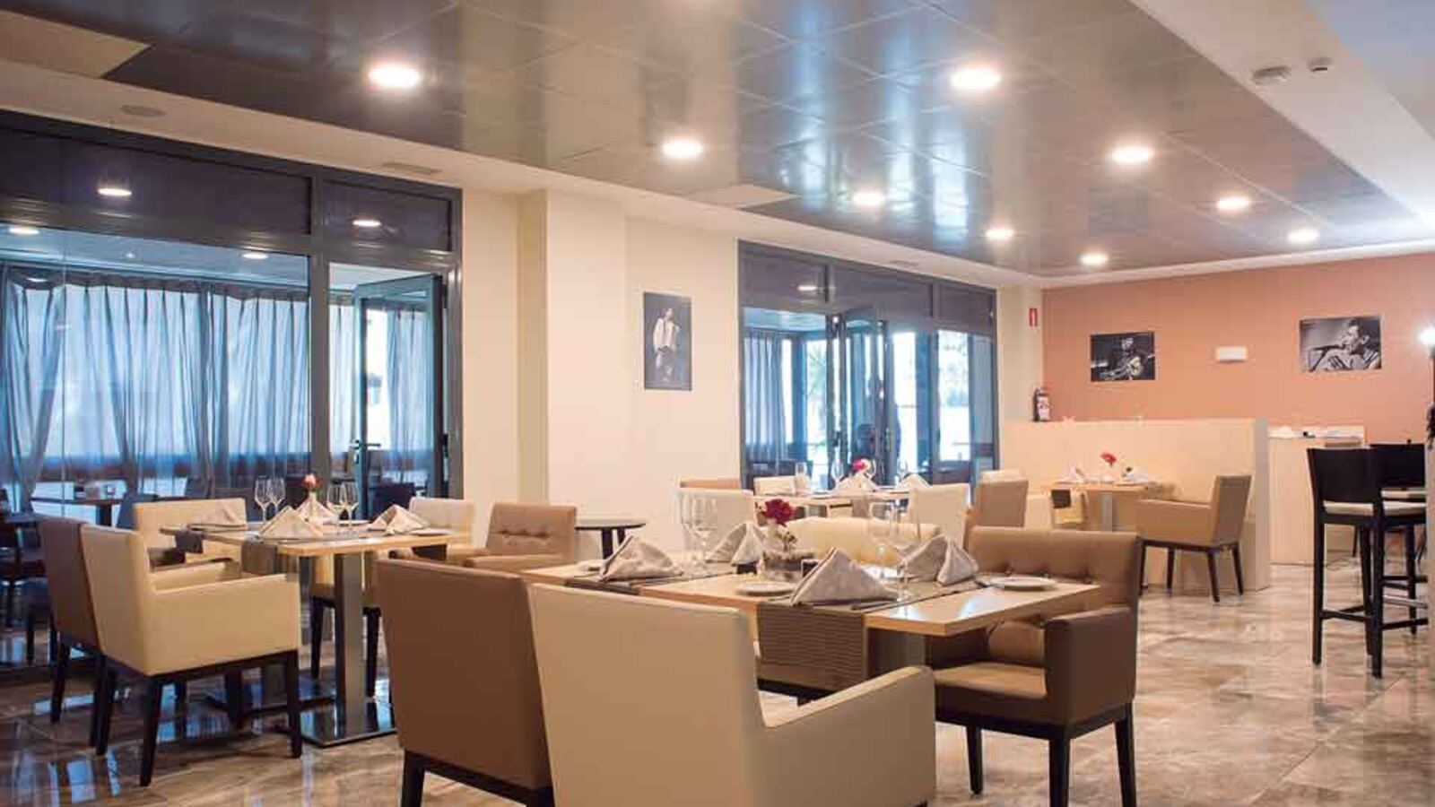 AZ Hôtel Zéralda - vue 4